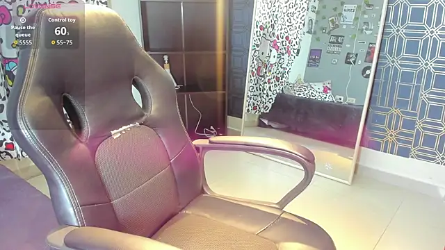 Snapshot of _maria_foxx_ chatting on 17, 11, 2025 maria foxx online show from 17, 11, 2025