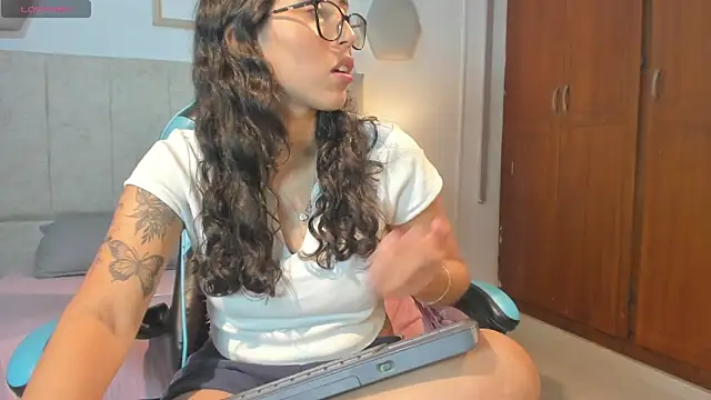  maria foxx  online show from 14, 4, 2026