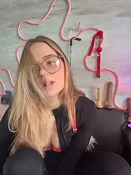 Queen Lynn online show from 1, 6, 2026