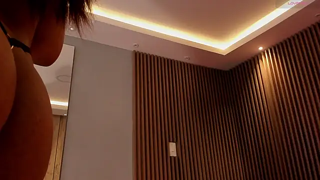 Eilin clio online show from 4, 1, 2025