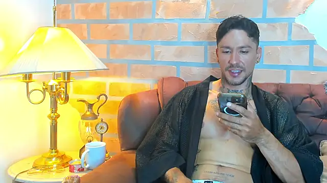 Snapshot of Dylanstonne chatting on 30, 1, 2025 Dylanstonne online show from 30, 1, 2025