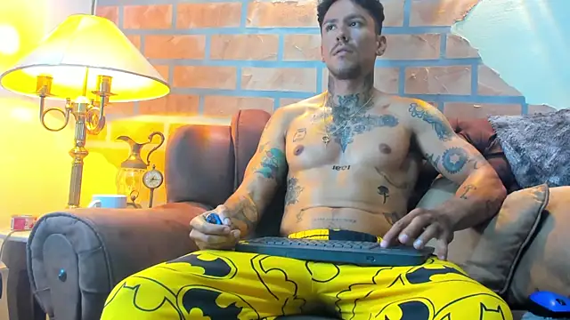 Snapshot of Dylanstonne chatting on 5, 2, 2025 Dylanstonne online show from 5, 2, 2025