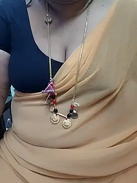 Snapshot of Sexy-Telugunayana2 chatting on 9, 6, 2026 Sexy-Telugunayana2 online show from 9, 6, 2026
