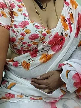 Snapshot of Sexy-Telugunayana2 chatting on 7, 7, 2026 Sexy-Telugunayana2 online show from 7, 7, 2026