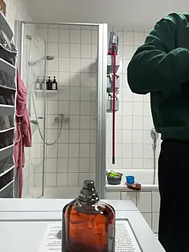 Snapshot of kareem0010 chatting on 15, 2, 2025 kareem0010 online show from 15, 2, 2025