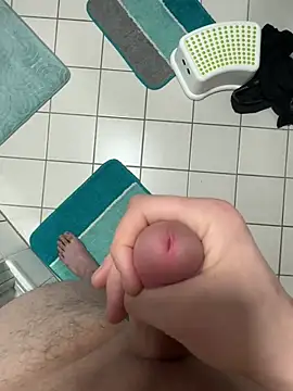 Snapshot of kareem0010 chatting on 17, 2, 2025 kareem0010 online show from 17, 2, 2025