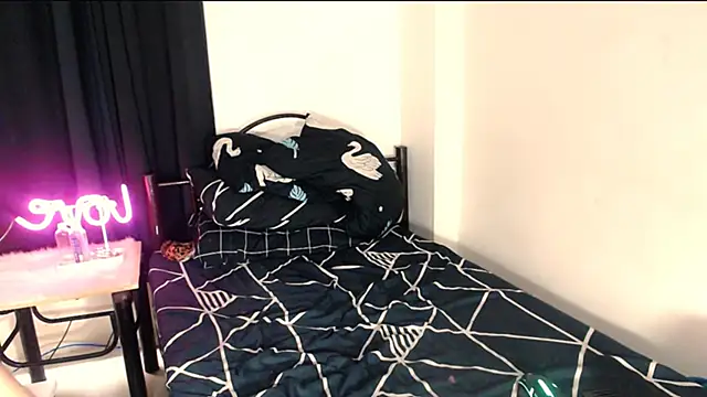 Snapshot of Nathalie_Heartxoxo69 chatting on 14, 2, 2026 Nathalie Heartxoxo69 online show from 14, 2, 2026