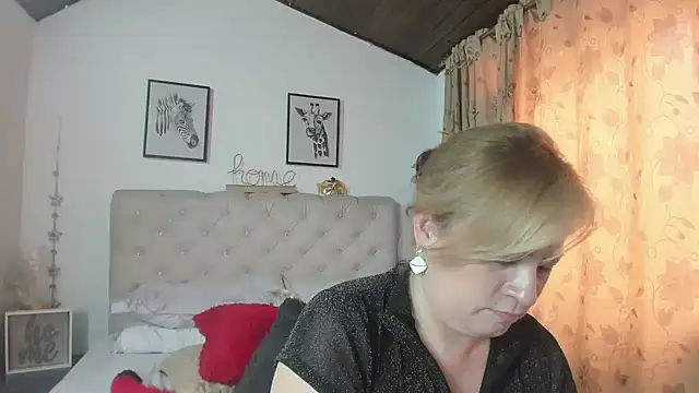 MonyCassius online show from 17, 2, 2025