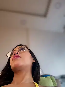 Snapshot of AnaSofia_07sv chatting on 11, 4, 2026 AnaSofia 07sv online show from 11, 4, 2026