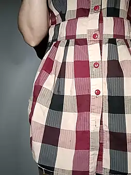 Snapshot of NEW_CRYSTAL chatting on 27, 11, 2025 NEW CRYSTAL online show from 27, 11, 2025