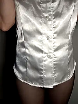 Snapshot of NEW_CRYSTAL chatting on 5, 2, 2026 NEW CRYSTAL online show from 5, 2, 2026