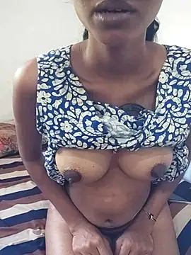 Snapshot of Chamari075 chatting on 23, 9, 2025 Chamari075 online show from 23, 9, 2025