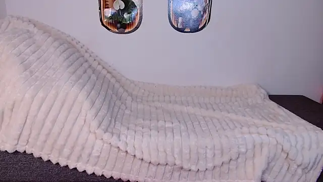 bellaa love  online show from 9, 4, 2026