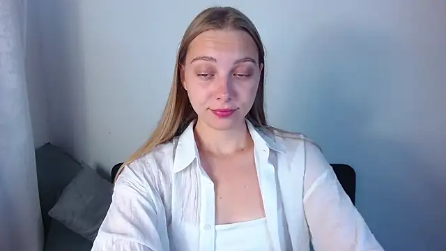 bellaa love  online show from 15, 7, 2026