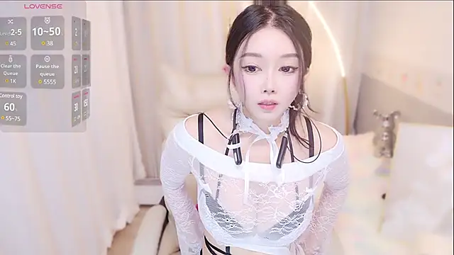 Snapshot of xiaoxiaoguaibao chatting on 6, 1, 2025 xiaoxiaoguaibao online show from 6, 1, 2025