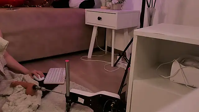 Alisia Mars online show from 1, 2, 2025