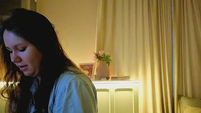 Snapshot of Alisia_Mars chatting on 14, 2, 2026 Alisia Mars online show from 14, 2, 2026