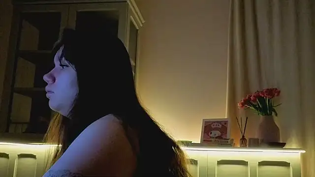 Snapshot of Alisia_Mars chatting on 10, 3, 2026 Alisia Mars online show from 10, 3, 2026