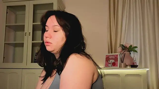 Snapshot of Alisia_Mars chatting on 31, 3, 2026 Alisia Mars online show from 31, 3, 2026