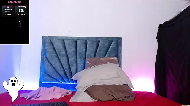 Snapshot of aliciarobinsXXX chatting on 9, 10, 2025 aliciarobinsXXX online show from 9, 10, 2025