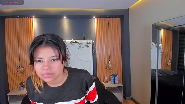 Antonella Torres2 online show from 17, 2, 2025