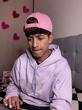 Snapshot of teobowny_ chatting on 5, 2, 2025 teobowny online show from 5, 2, 2025