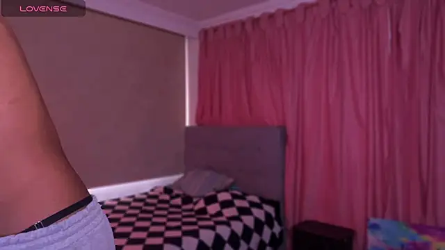 Snapshot of teobowny_ chatting on 6, 10, 2025 teobowny online show from 6, 10, 2025