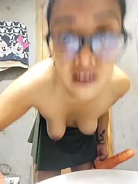 Vanessagirld online show from 1, 3, 2025