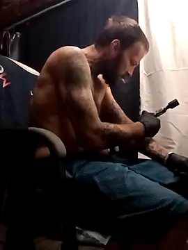 Snapshot of Whipit323 chatting on 1, 3, 2026 Whipit323 online show from 1, 3, 2026