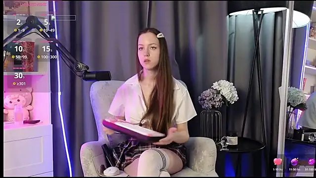 Snapshot of Anal_Girl_ chatting on 5, 5, 2026 Anal Girl online show from 5, 5, 2026