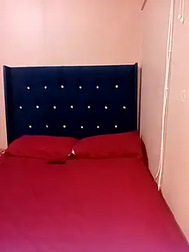 Snapshot of Luciouslips00 chatting on 13, 2, 2026 Luciouslips00 online show from 13, 2, 2026