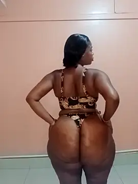 Snapshot of Luciouslips00 chatting on 1, 3, 2026 Luciouslips00 online show from 1, 3, 2026