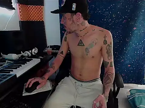 Snapshot of patrik_tattoo_ chatting on 18, 1, 2025 patrik tattoo online show from 18, 1, 2025