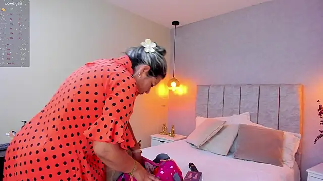 tutu milf online show from 3, 3, 2025