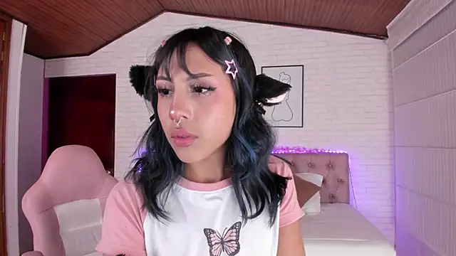 Snapshot of Kitty_Pam chatting on 15, 1, 2025 Kitty Pam online show from 15, 1, 2025