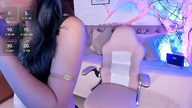 Snapshot of Kitty_Pam chatting on 22, 10, 2025 Kitty Pam online show from 22, 10, 2025