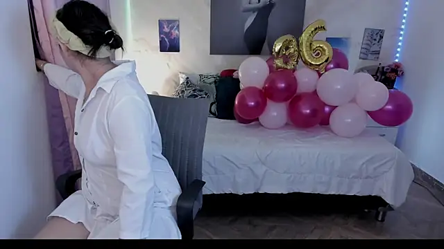 Snapshot of alinabozz1 chatting on 29, 3, 2026 alinabozz1 online show from 29, 3, 2026