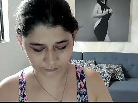 alinabozz1 online show from 6, 6, 2026