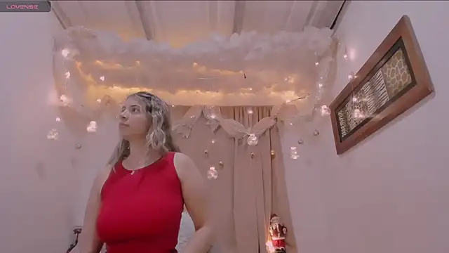 Lauu G online show from 5, 12, 2024