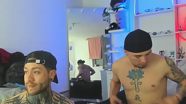 Snapshot of _tatho_perovich_ chatting on 23, 12, 2024 tatho perovich online show from 23, 12, 2024