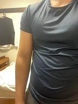 YU-KI00 online show from 28, 10, 2025