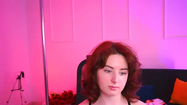 AnnTerry  online show from 18, 2, 2025