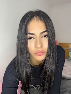 Snapshot of emilie_xx_ chatting on 29, 4, 2026 emilie xx online show from 29, 4, 2026