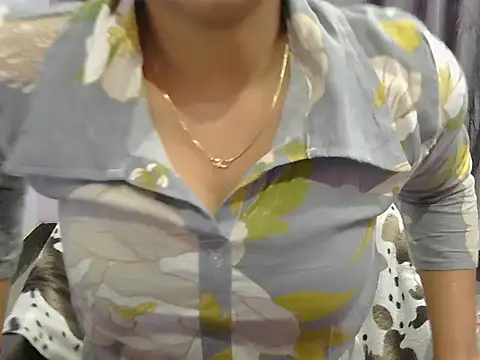 Snapshot of cutie-taara chatting on 3, 3, 2025 cutie-taara online show from 3, 3, 2025