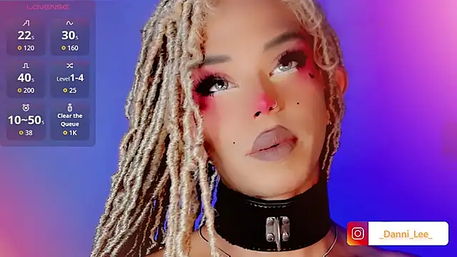 DanniLee  online show from 25, 10, 2025