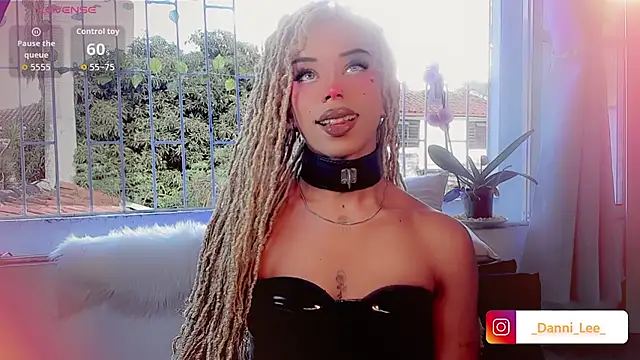 DanniLee  online show from 26, 10, 2025