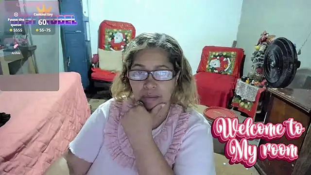 Snapshot of anubys_godes chatting on 4, 2, 2026 anubys godes online show from 4, 2, 2026