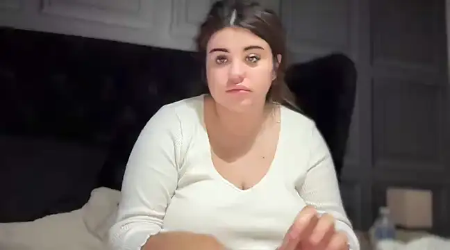 Snapshot of curvybabesx1 chatting on 21, 3, 2025 curvybabesx1 online show from 21, 3, 2025