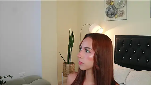 Snapshot of paauly chatting on 25, 4, 2026 paauly online show from 25, 4, 2026