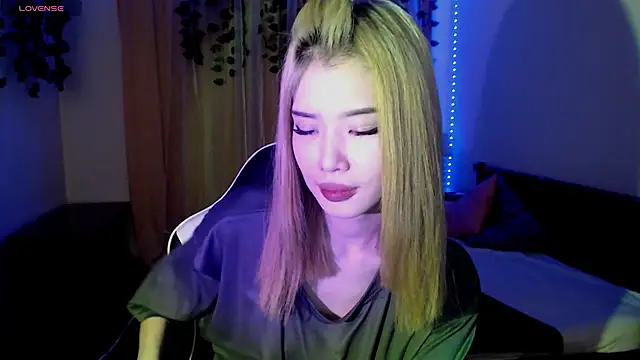 Snapshot of Velvetsky_1 chatting on 3, 2, 2025 Velvetsky 1 online show from 3, 2, 2025